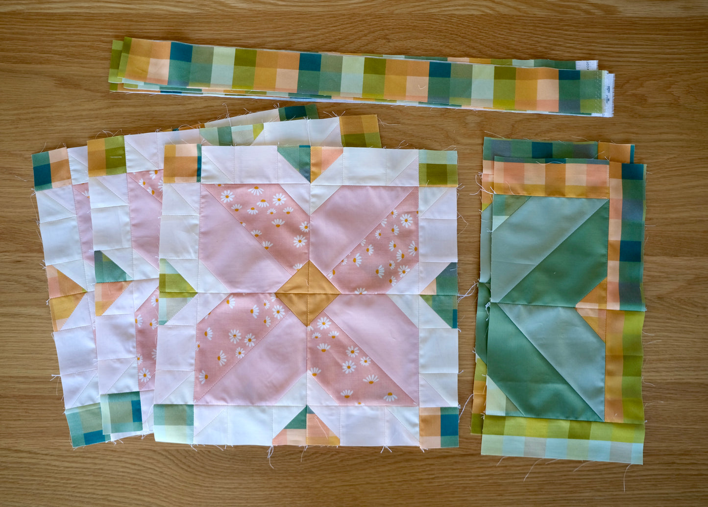 Mini Sunny Blooms Block (PDF download)
