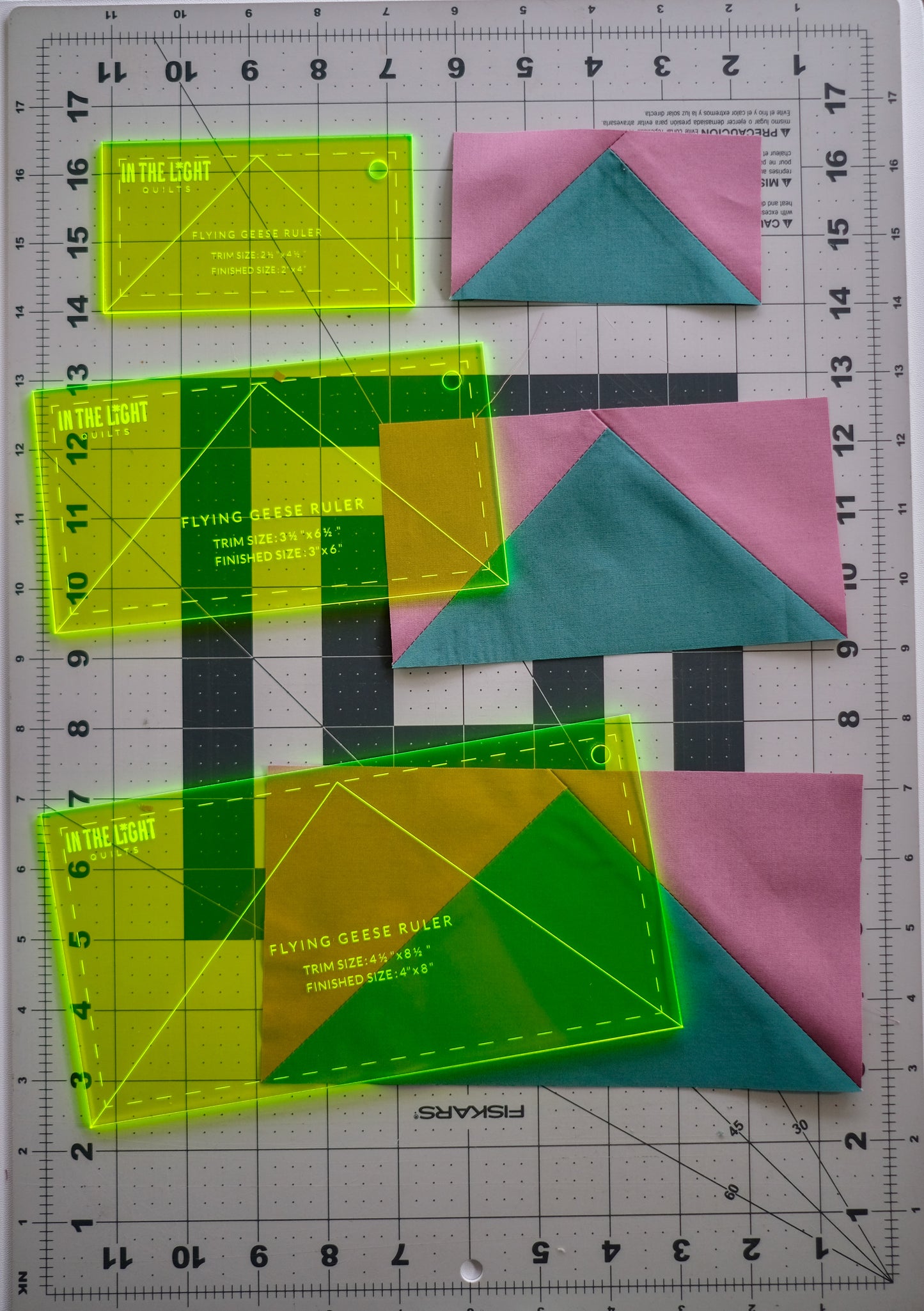 Set of 25 rulers and patterns